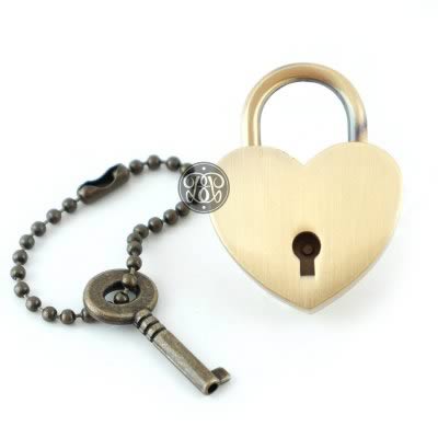 Heart Padlock - Antique Bronze