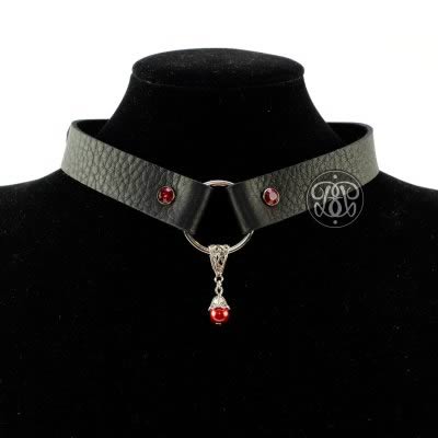 Pretty Pearl BDSM Submissive Collar - Red