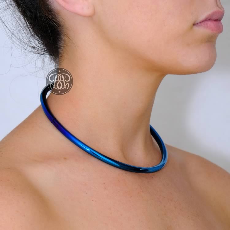 Submissive Day Collar - Petite Blue