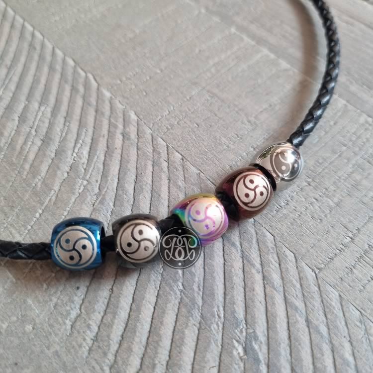 Triskelion BDSM Symbol Kink Bead