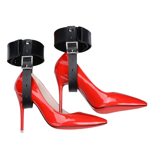 Locking heel cuffs