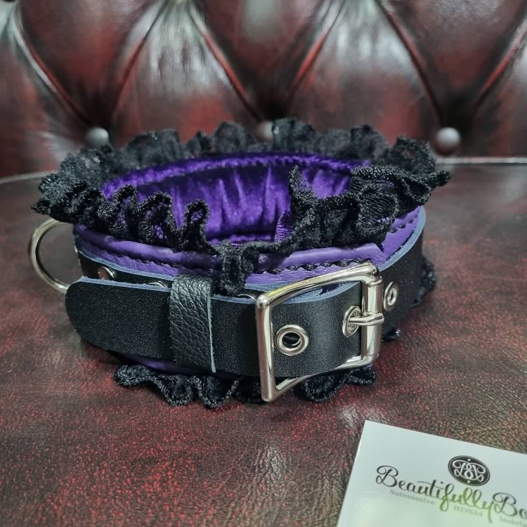 Moulin Rouge Submissive Collar